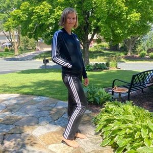 Full sweatsuit, top and bottom!